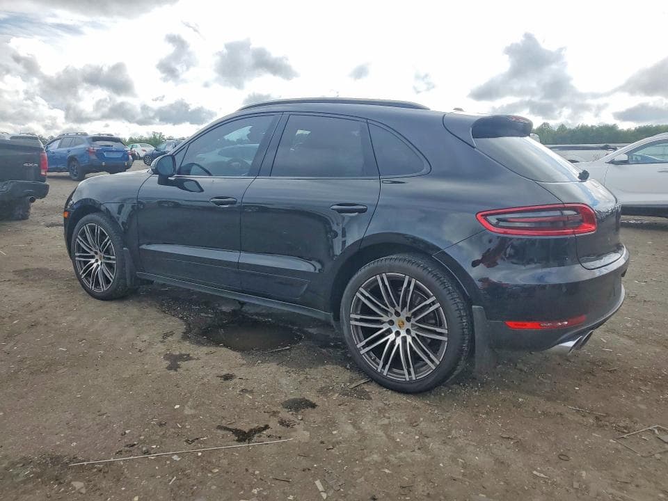 2018 PORSCHE MACAN 2