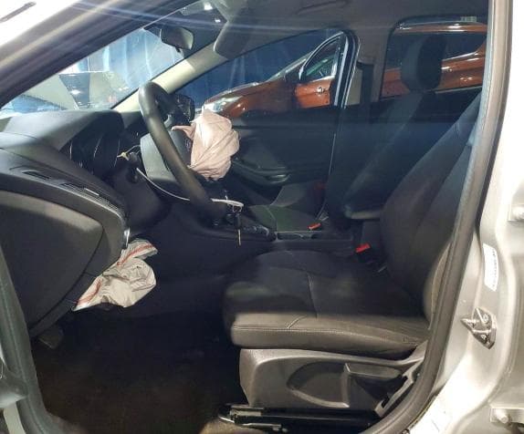 2018 FORD FOCUS SE 7