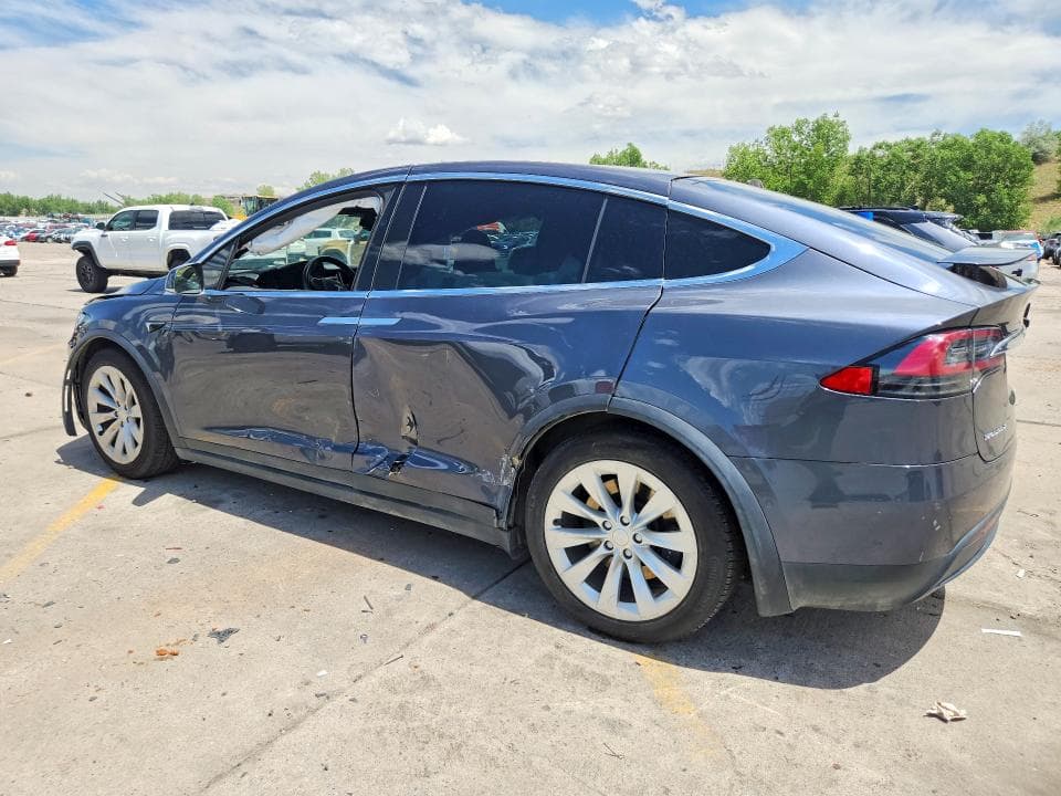 2018 TESLA MODEL X 2