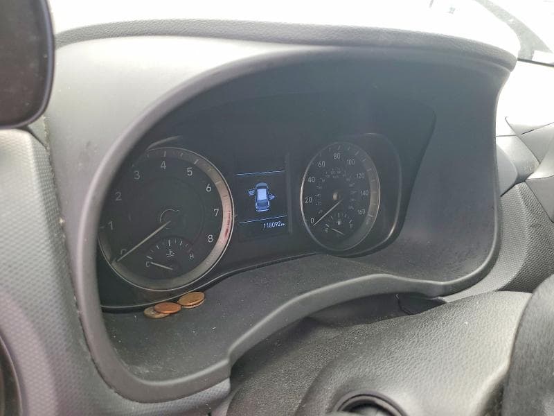 2020 HYUNDAI KONA SE 9