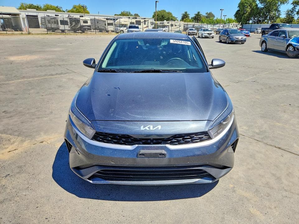 2023 KIA FORTE LX 5