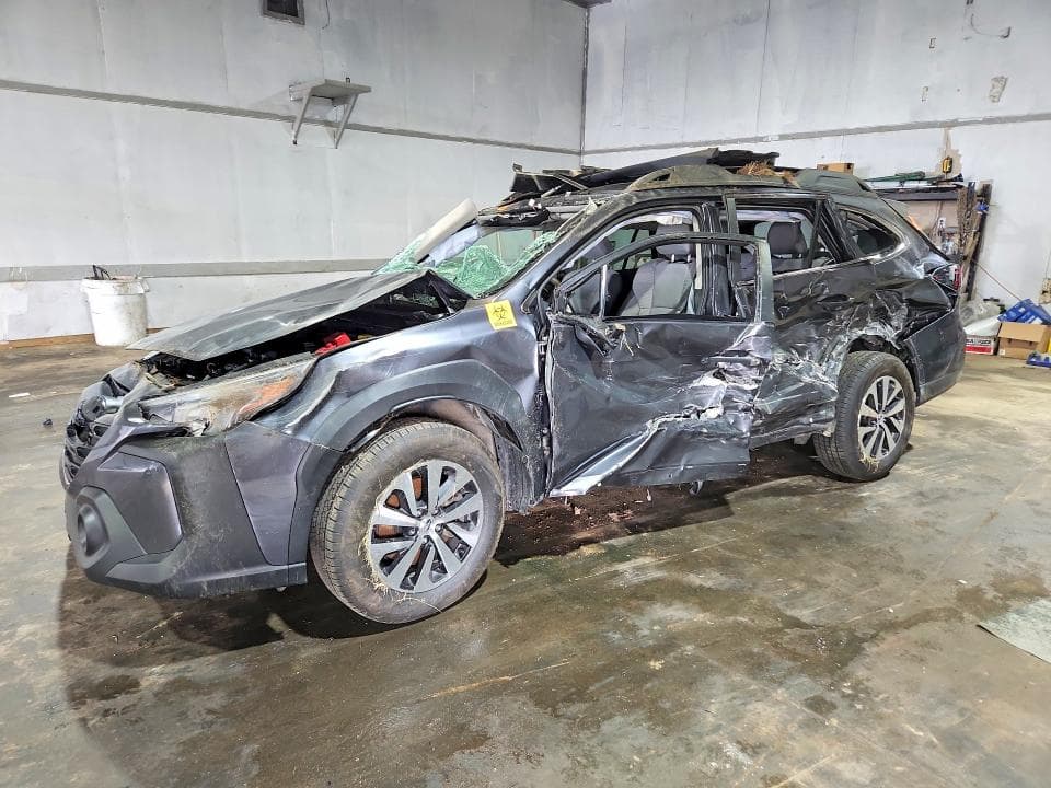 2025 SUBARU OUTBACK PREMIUM - 1