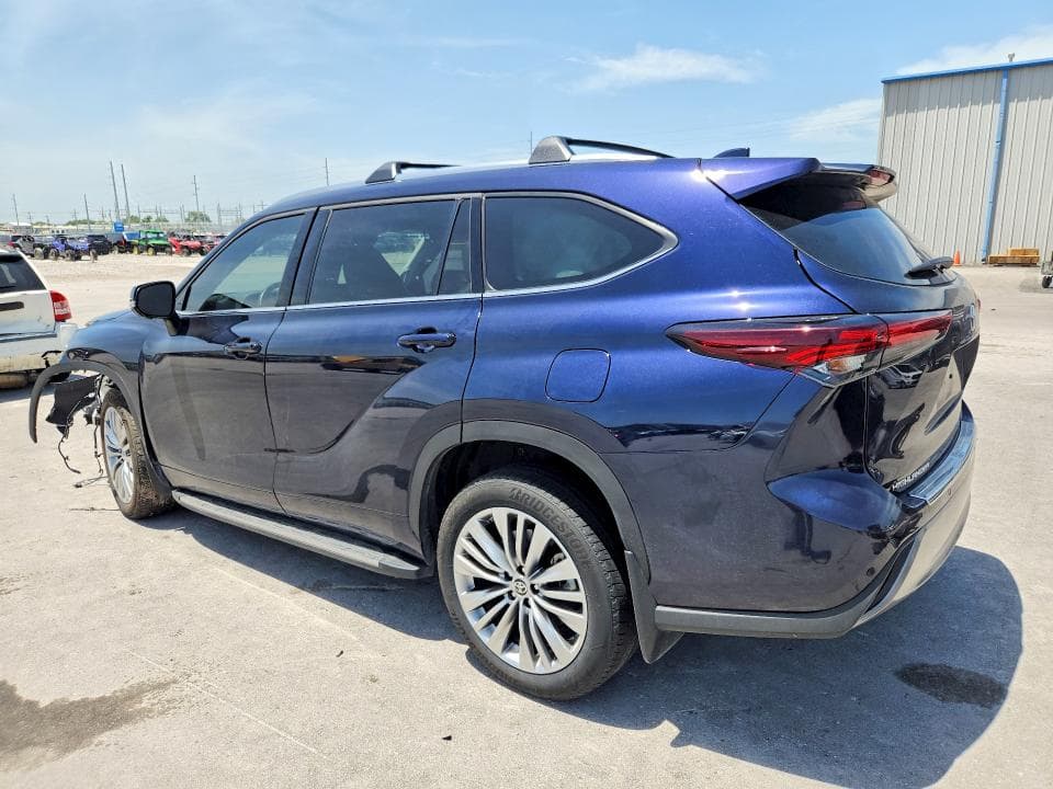 2024 TOYOTA HIGHLANDER PLATINUM 2