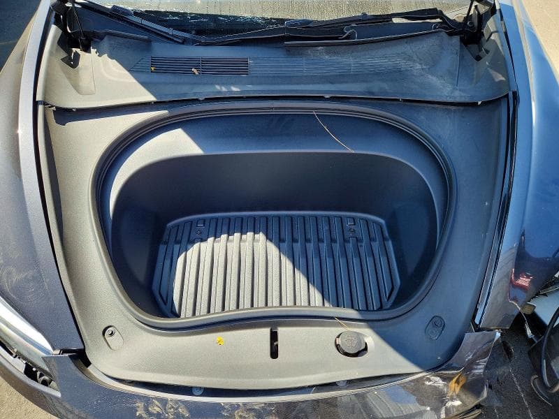 2025 TESLA MODEL 3 11