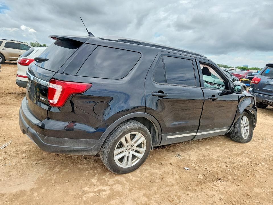 2019 FORD EXPLORER XLT 3