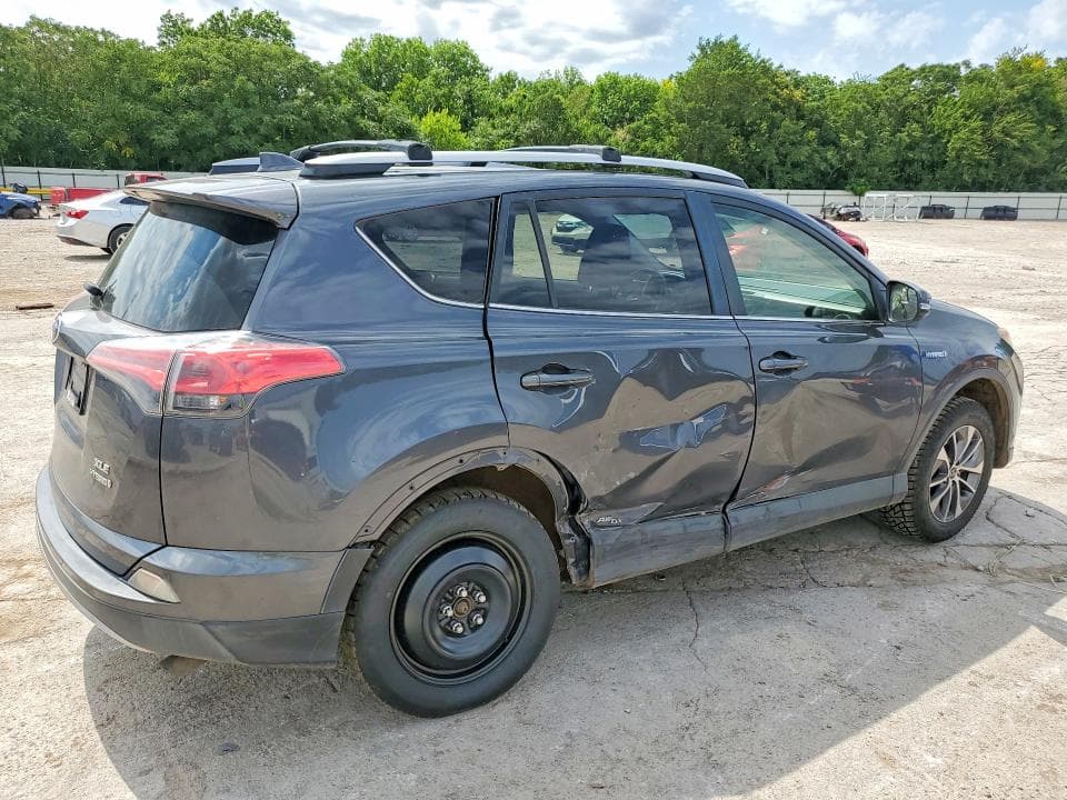 2017 TOYOTA RAV4 HYBRID XLE 3
