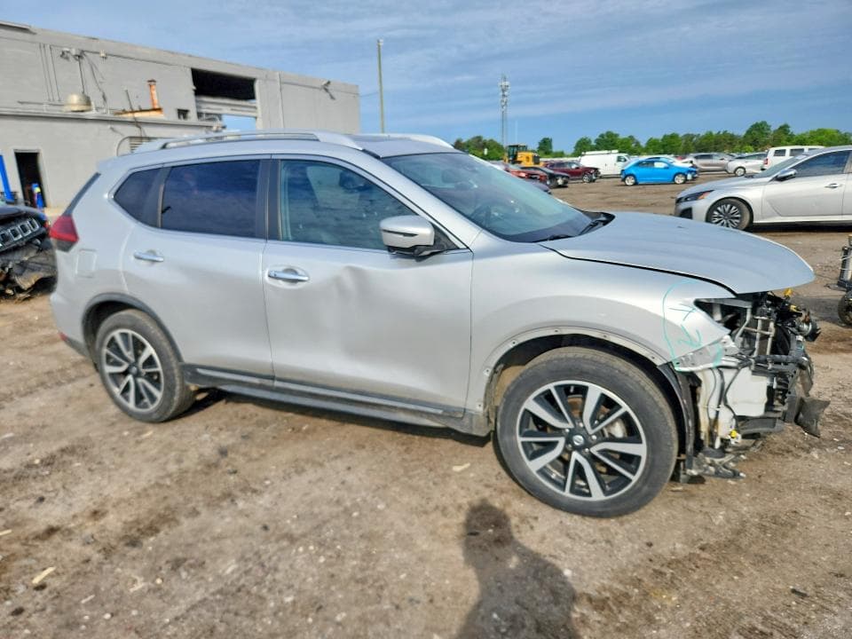 2018 NISSAN ROGUE SL 4