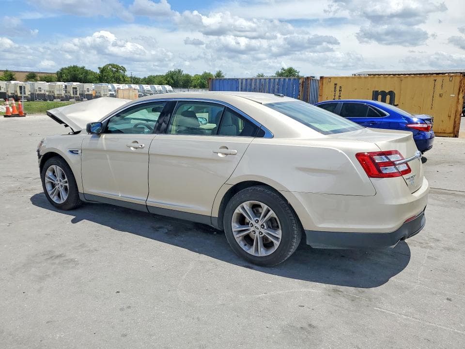 2018 FORD TAURUS SE 2