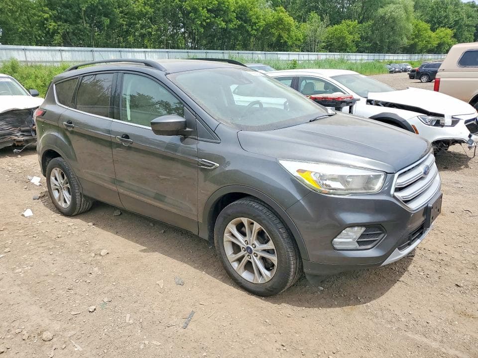2018 FORD ESCAPE SE 4