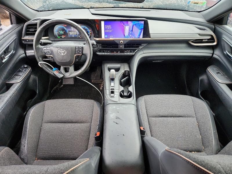 2023 TOYOTA CROWN XLE 8