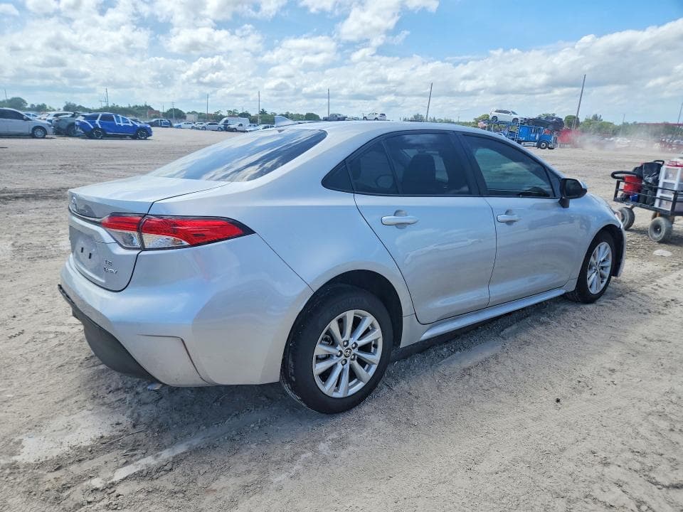 2026 TOYOTA COROLLA HYBRID LE 3