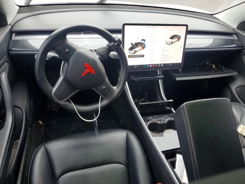 2018 TESLA MODEL 3 8