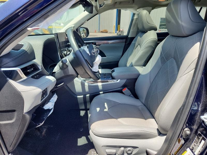 2024 TOYOTA HIGHLANDER PLATINUM 7