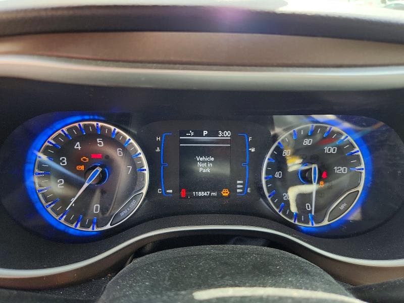 2021 CHRYSLER VOYAGER LXI 9