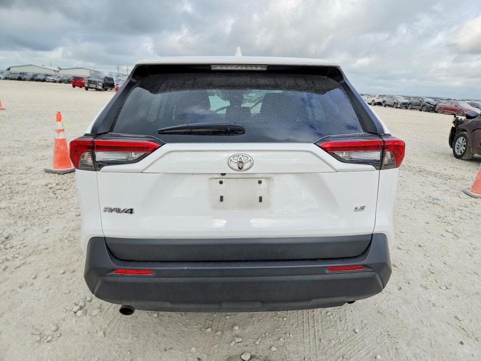 2024 TOYOTA RAV4 LE 6
