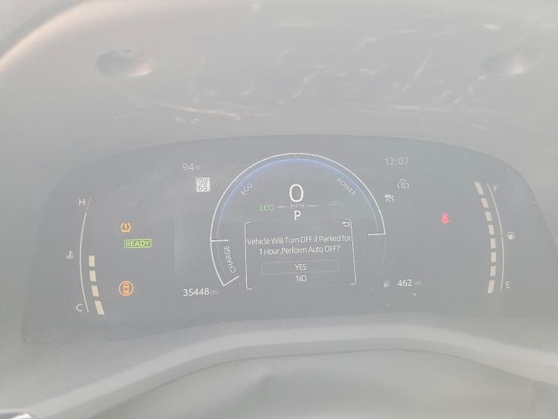 2025 TOYOTA CAMRY SE 9