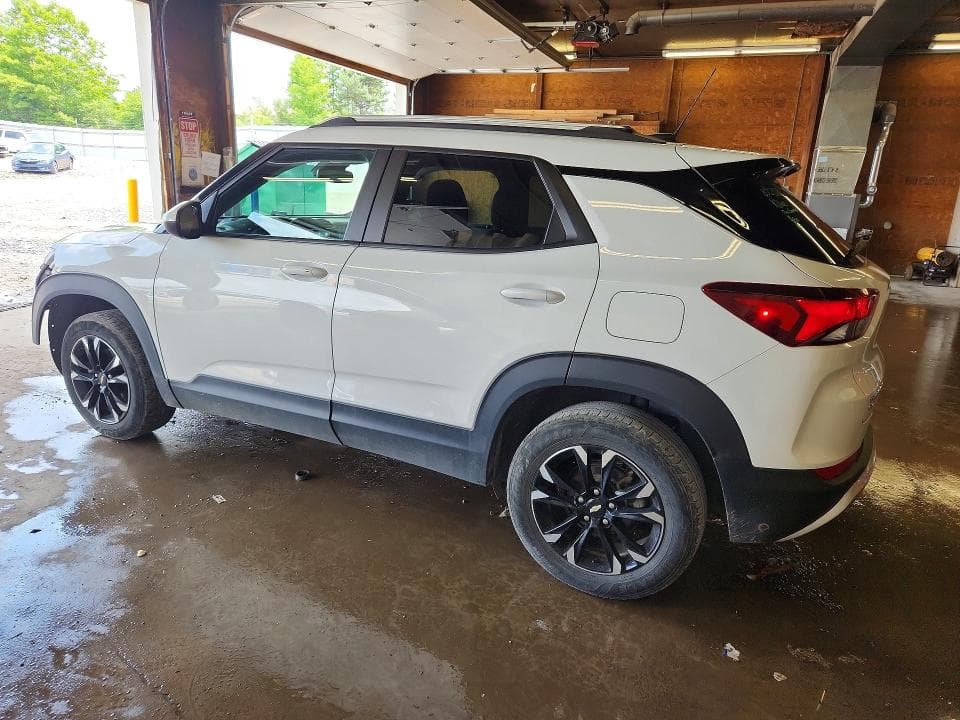 2022 CHEVROLET TRAILBLAZER LT 2