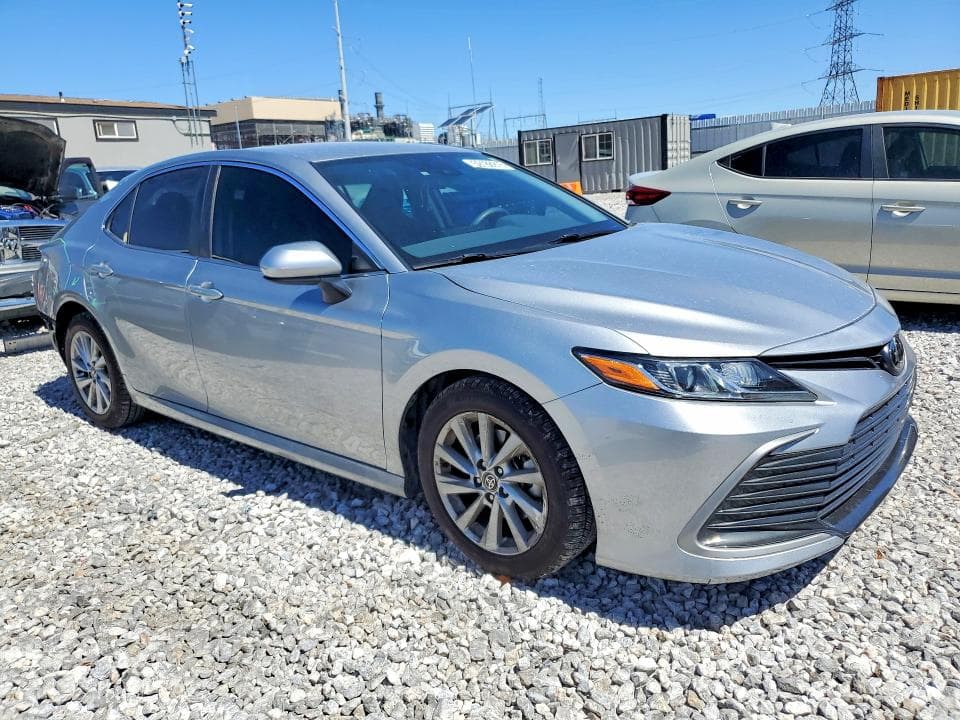 2023 TOYOTA CAMRY LE 4