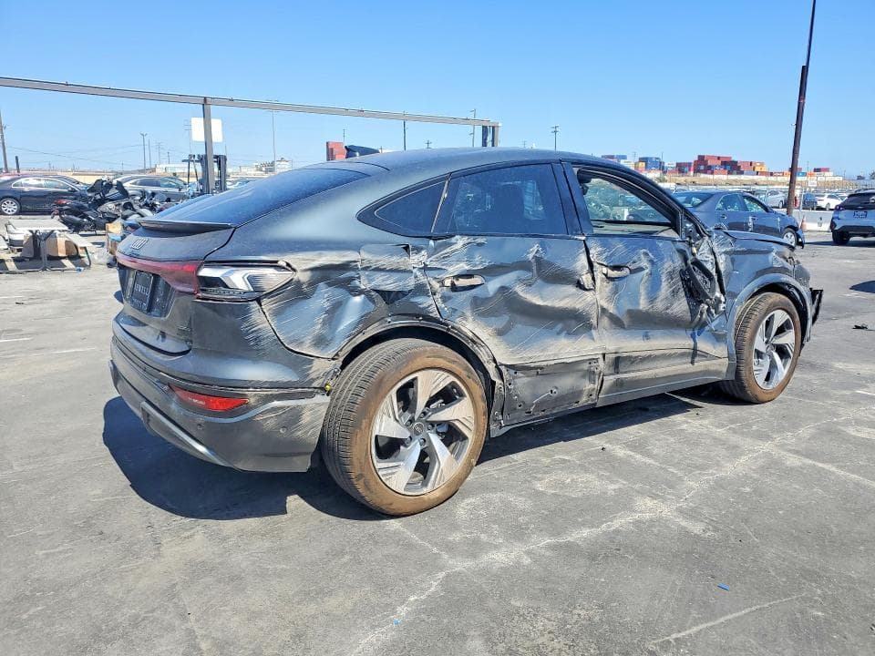 2025 AUDI Q6 E-TRON SPORTBACK PREMIUM PLUS 3