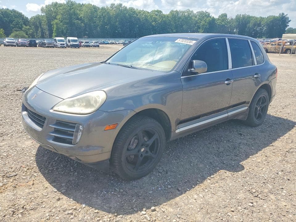 2010 PORSCHE CAYENNE - 1