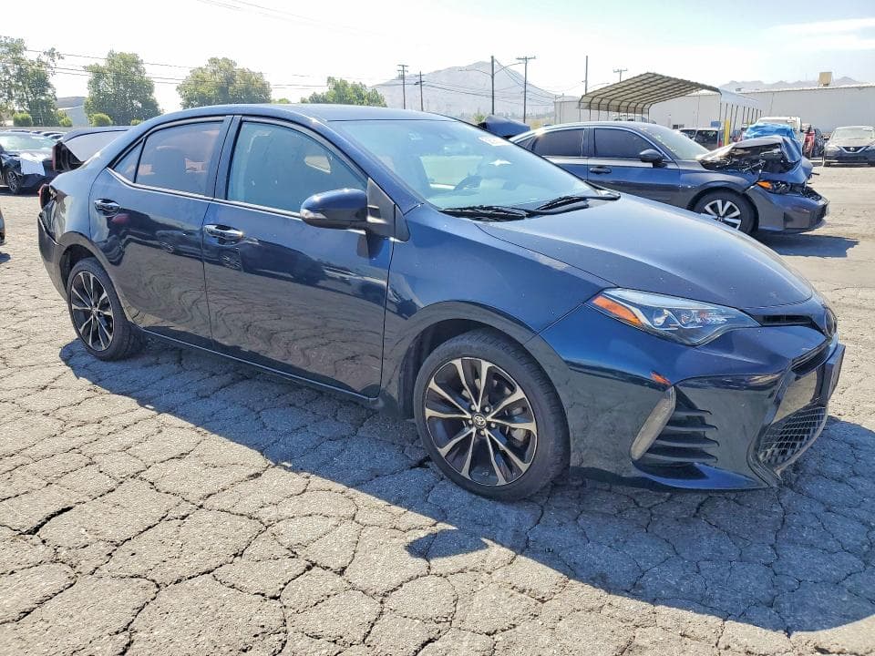 2019 TOYOTA COROLLA SE 4