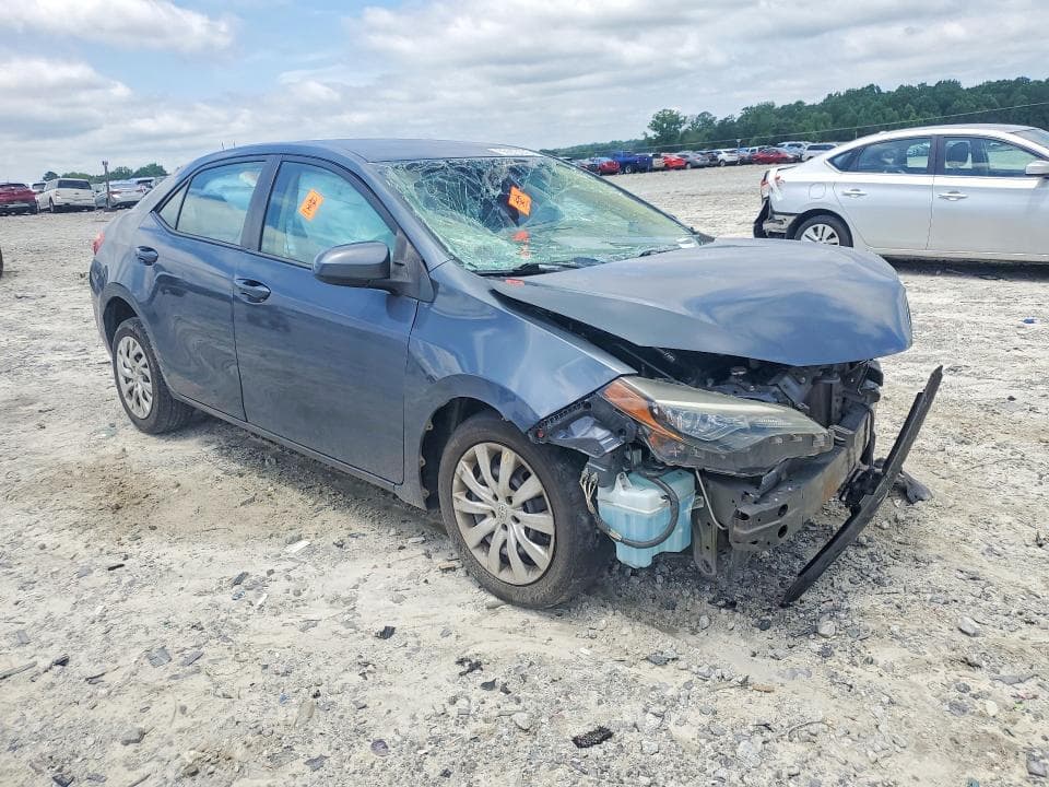 2017 TOYOTA COROLLA LE 4