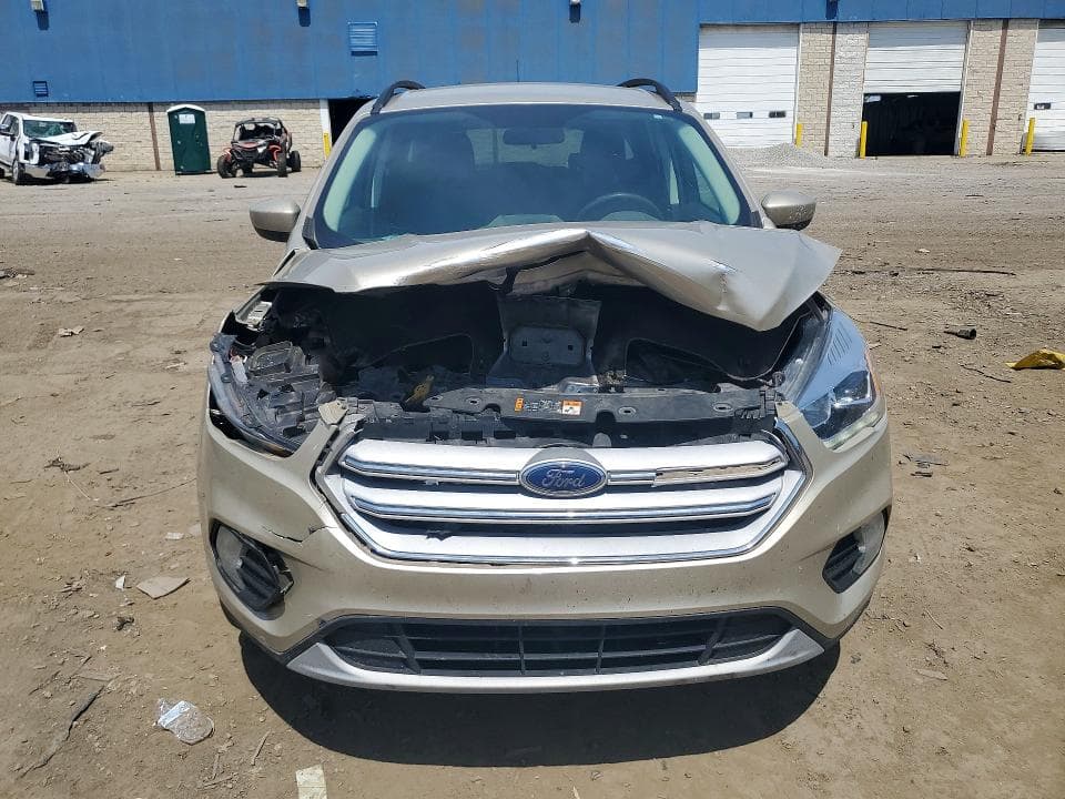 2018 FORD ESCAPE SEL 5