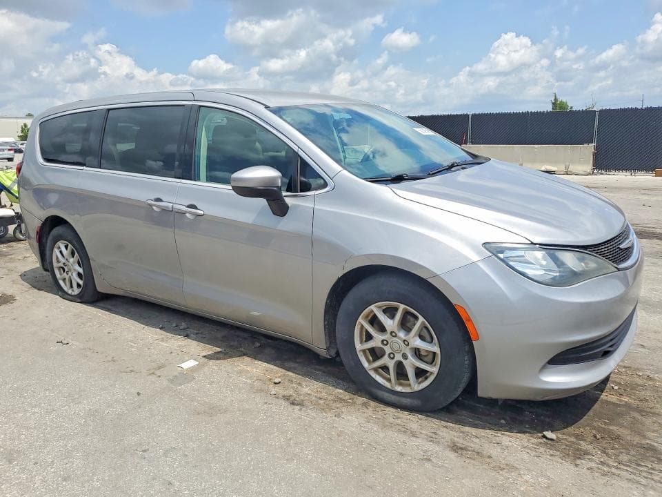 2017 CHRYSLER PACIFICA LX 4
