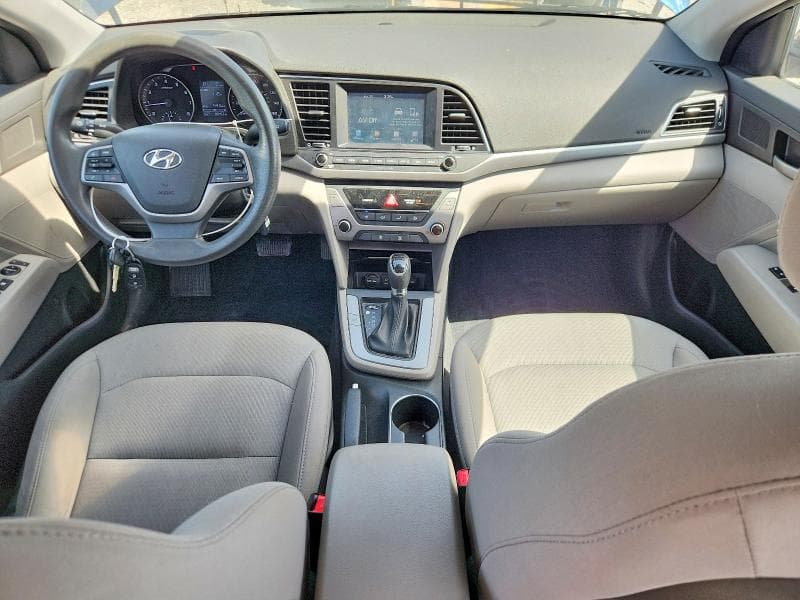 2017 HYUNDAI ELANTRA SE 8