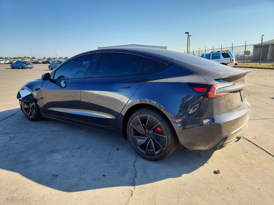 2026 TESLA MODEL 3 2