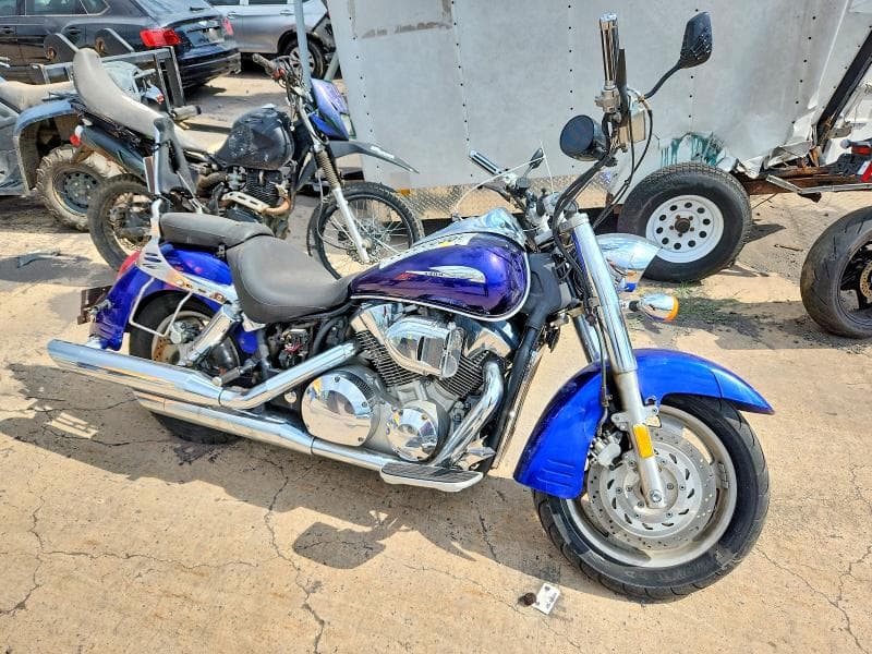 2006 HONDA VTX CYCLE