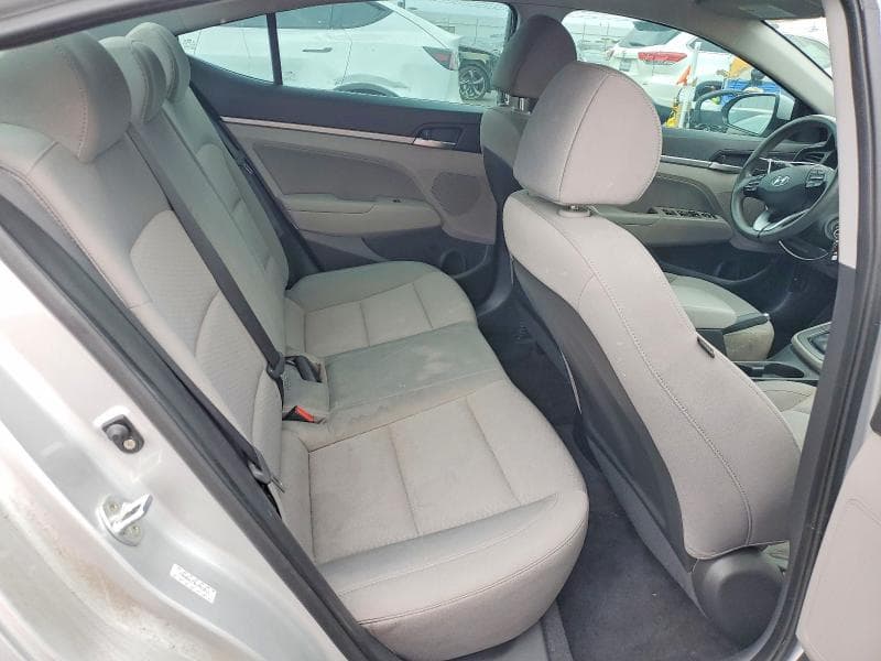 2019 HYUNDAI ELANTRA SEL 10