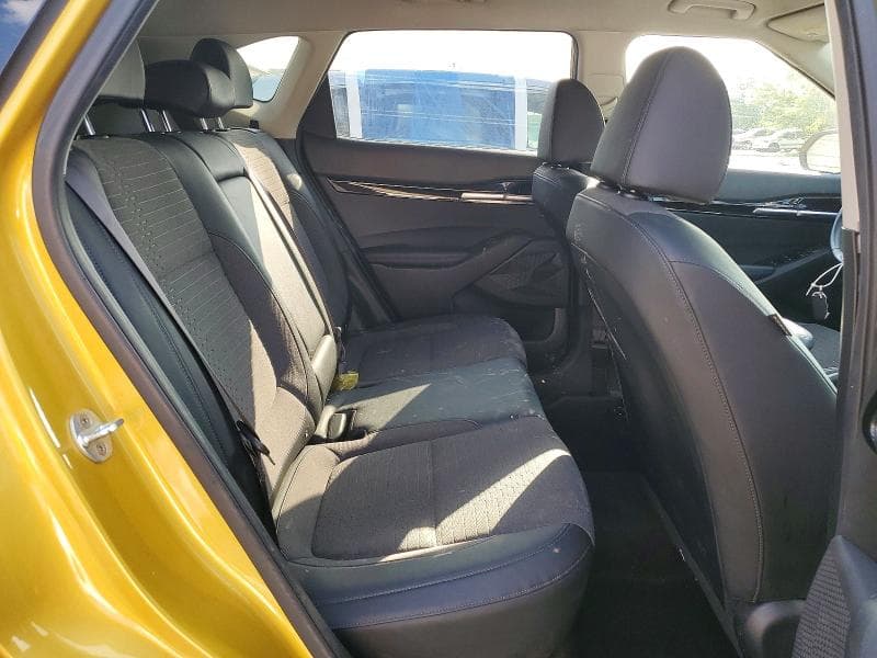 2022 KIA SELTOS S 11