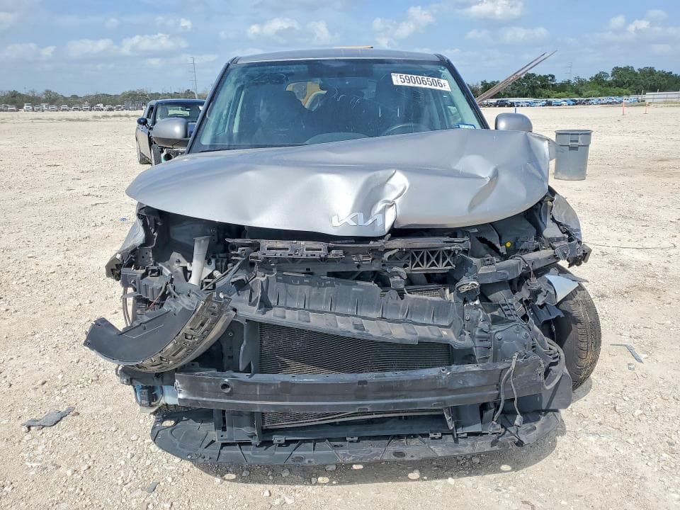 2022 KIA SOUL LX 5