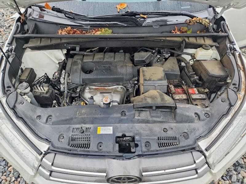 2019 TOYOTA HIGHLANDER LE 12