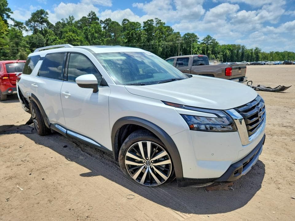 2025 NISSAN PATHFINDER PLATINUM 4