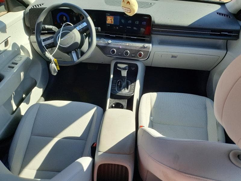2024 HYUNDAI KONA SE 8