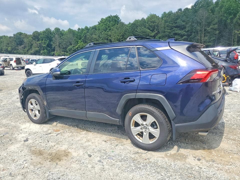 2019 TOYOTA RAV4 XLE 2