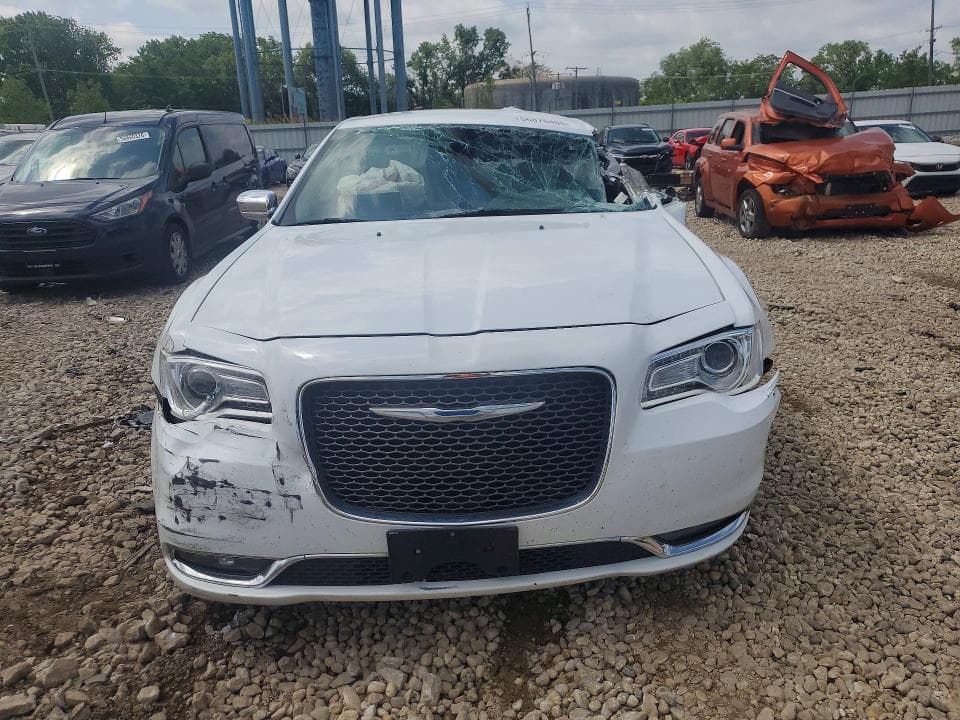 2018 CHRYSLER 300 LIMITED 5