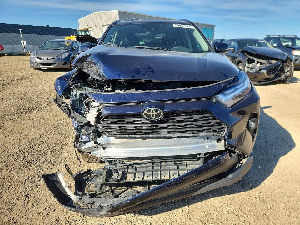 2023 TOYOTA RAV4 XLE 5