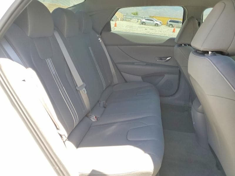 2024 HYUNDAI ELANTRA SEL 10