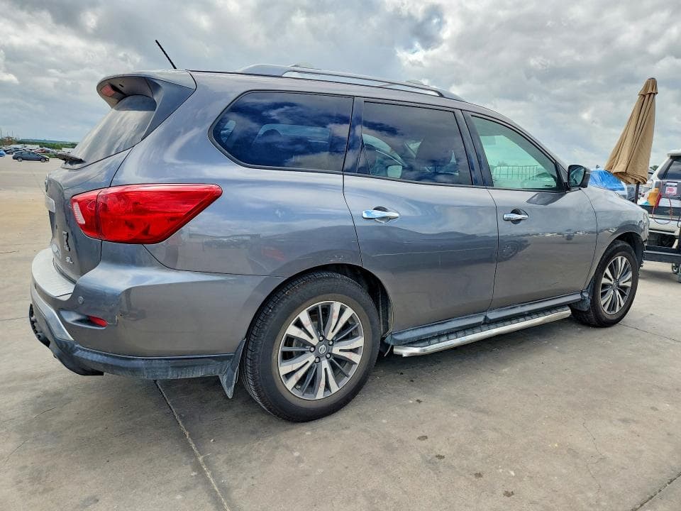 2017 NISSAN PATHFINDER SL 3