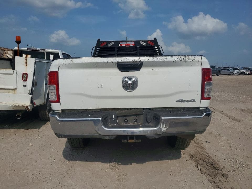 2024 RAM 2500 TRADESMAN 6