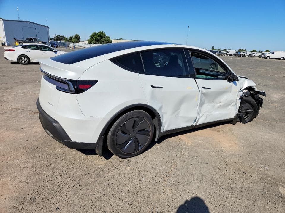 2026 TESLA MODEL Y 3