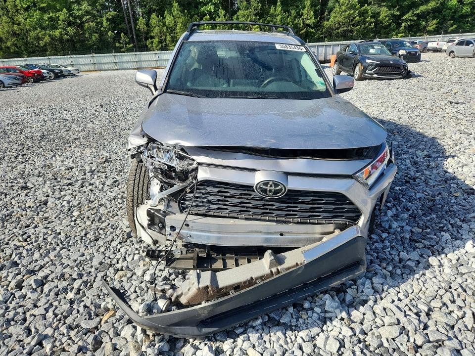 2021 TOYOTA RAV4 XLE 5