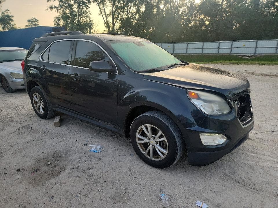 2017 CHEVROLET EQUINOX LT 4