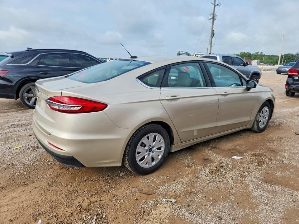2019 FORD FUSION S 3