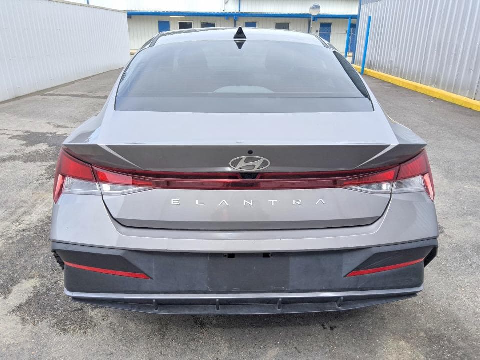 2024 HYUNDAI ELANTRA SEL 6