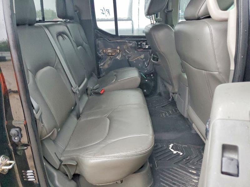 2019 NISSAN FRONTIER SL 10
