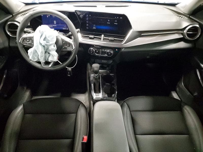 2025 CHEVROLET TRAX ACTIV 8